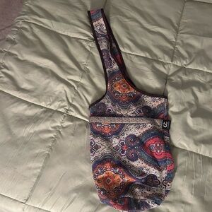 Elegant Paisley Shoulder Bag